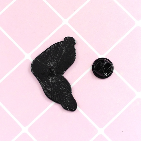 Melted Clock Enamel Pin Goth Gothic Killstar Style - Picture 5 of 6